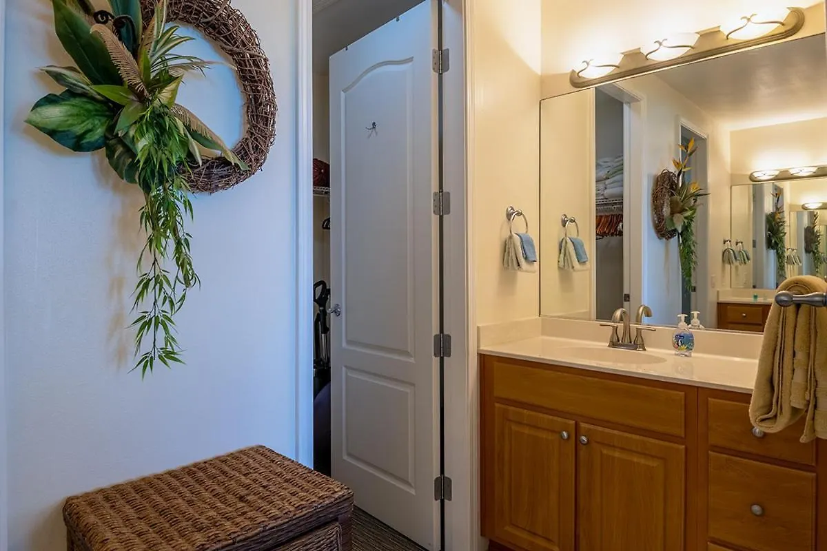 3Bd 3Ba Oceanview Condo W Office And Ac And Wifi And Garage Acaa1 Kailua-Kona 0*,